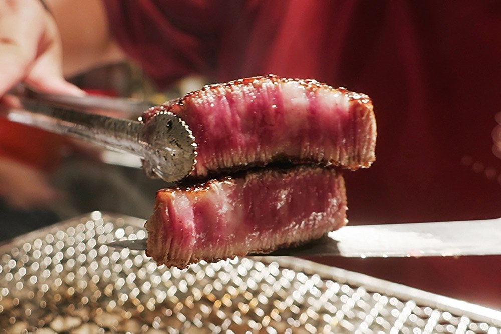 【葉怡蘭專欄】燒肉千秋